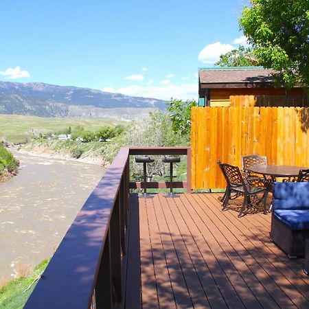 Yellowstone Treasure Guesthouses On The River ガーディナー エクステリア 写真