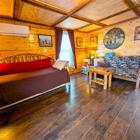Yellowstone Treasure Guesthouses On The River ガーディナー エクステリア 写真