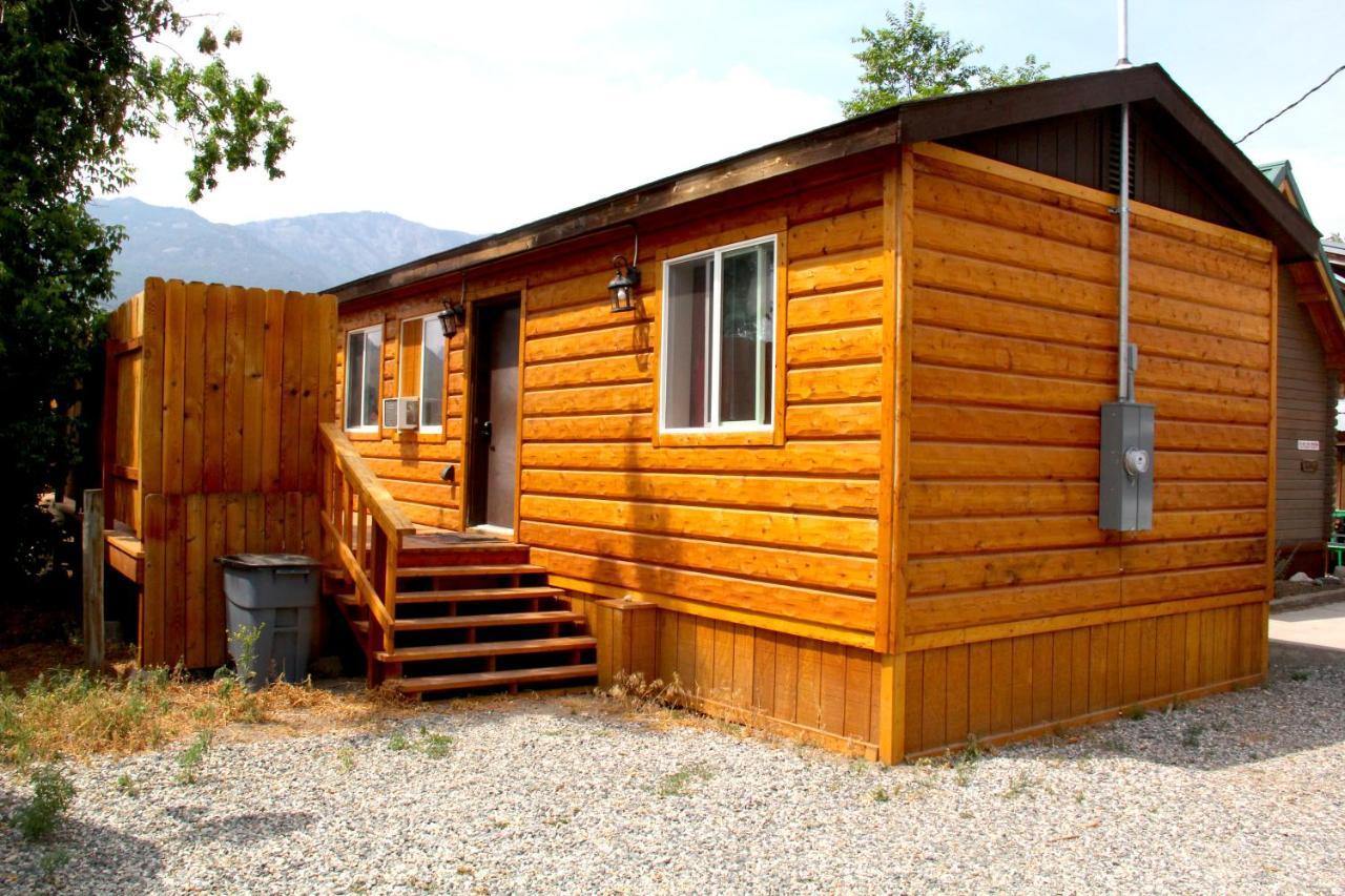 Yellowstone Treasure Guesthouses On The River ガーディナー エクステリア 写真
