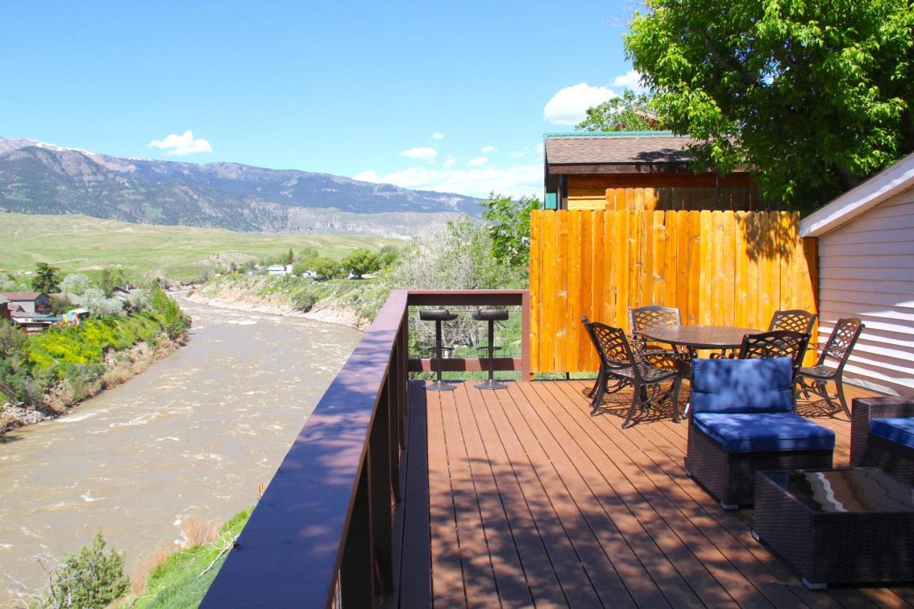 Yellowstone Treasure Guesthouses On The River ガーディナー エクステリア 写真