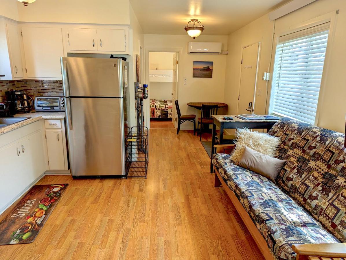 Yellowstone Treasure Guesthouses On The River ガーディナー エクステリア 写真