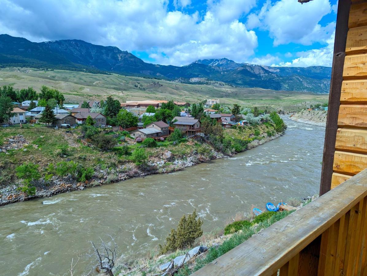 Yellowstone Treasure Guesthouses On The River ガーディナー エクステリア 写真