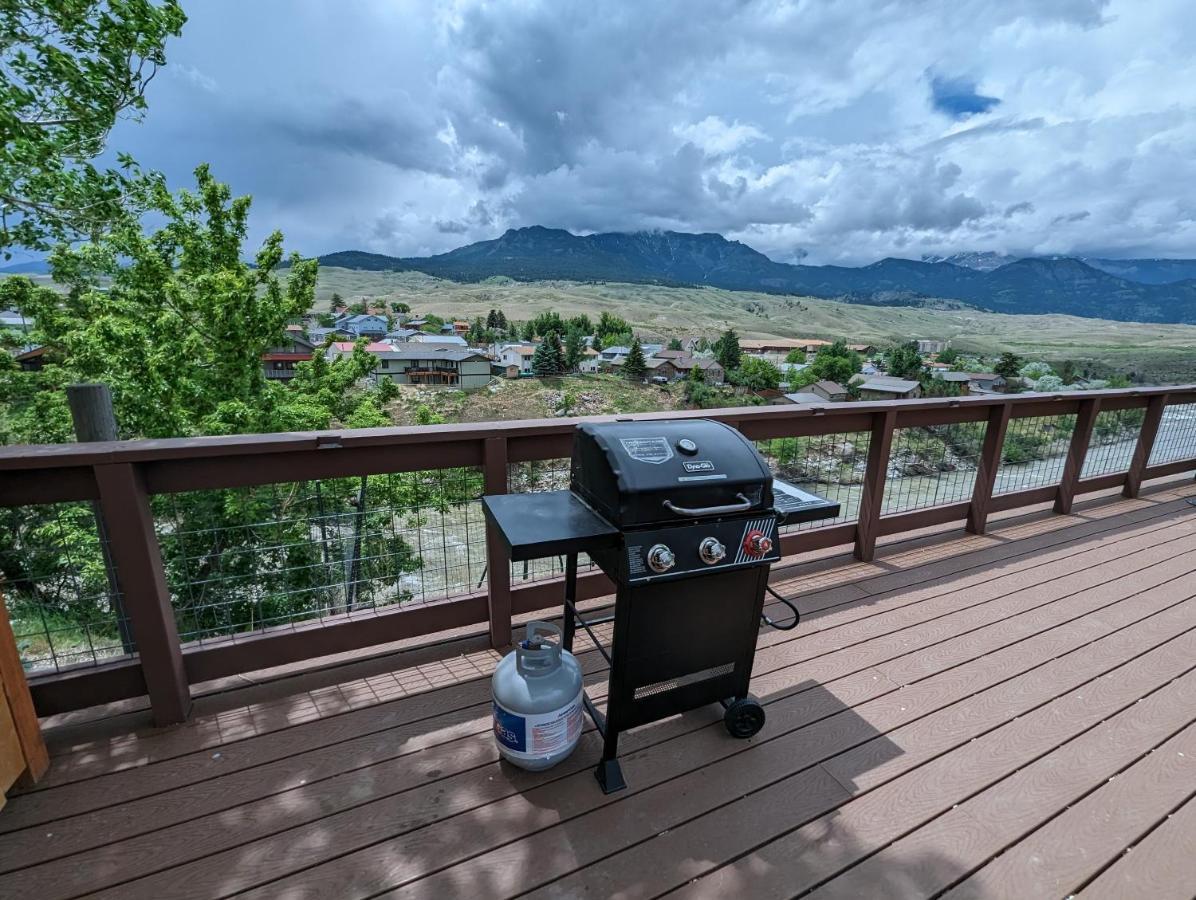 Yellowstone Treasure Guesthouses On The River ガーディナー エクステリア 写真