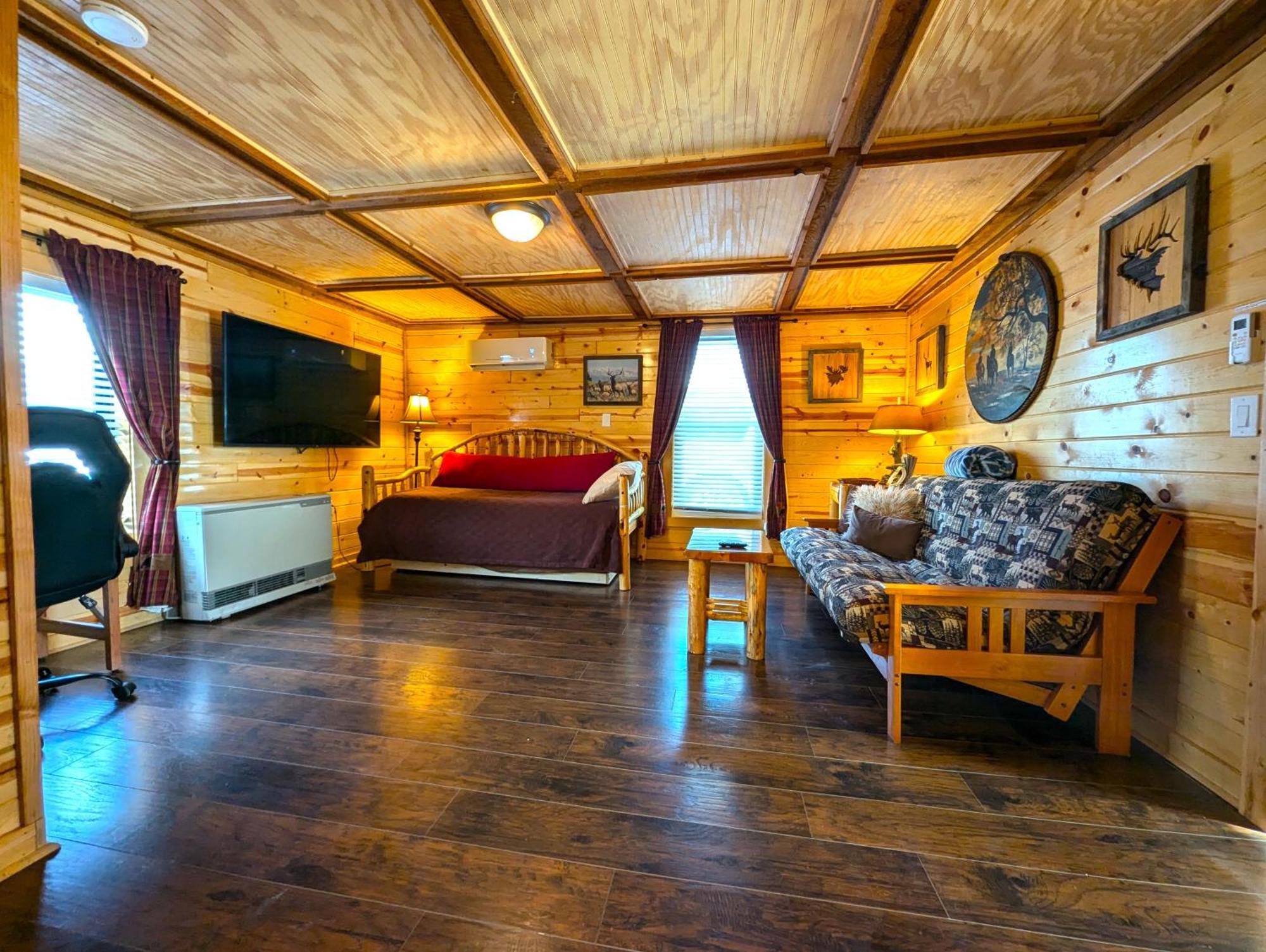 Yellowstone Treasure Guesthouses On The River ガーディナー エクステリア 写真