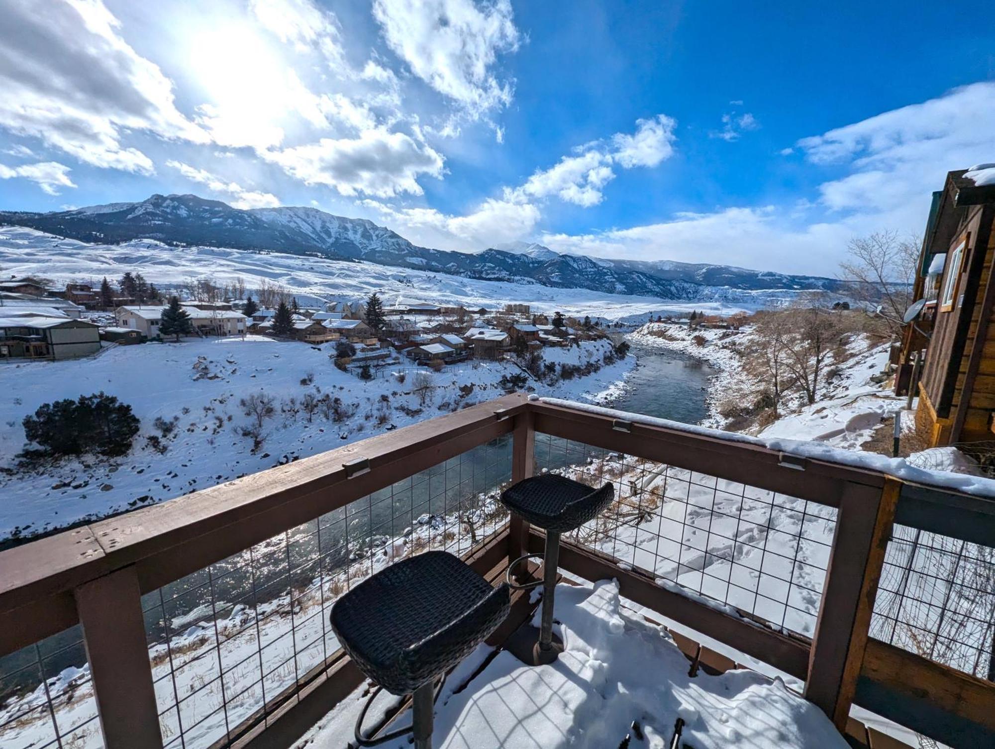 Yellowstone Treasure Guesthouses On The River ガーディナー エクステリア 写真