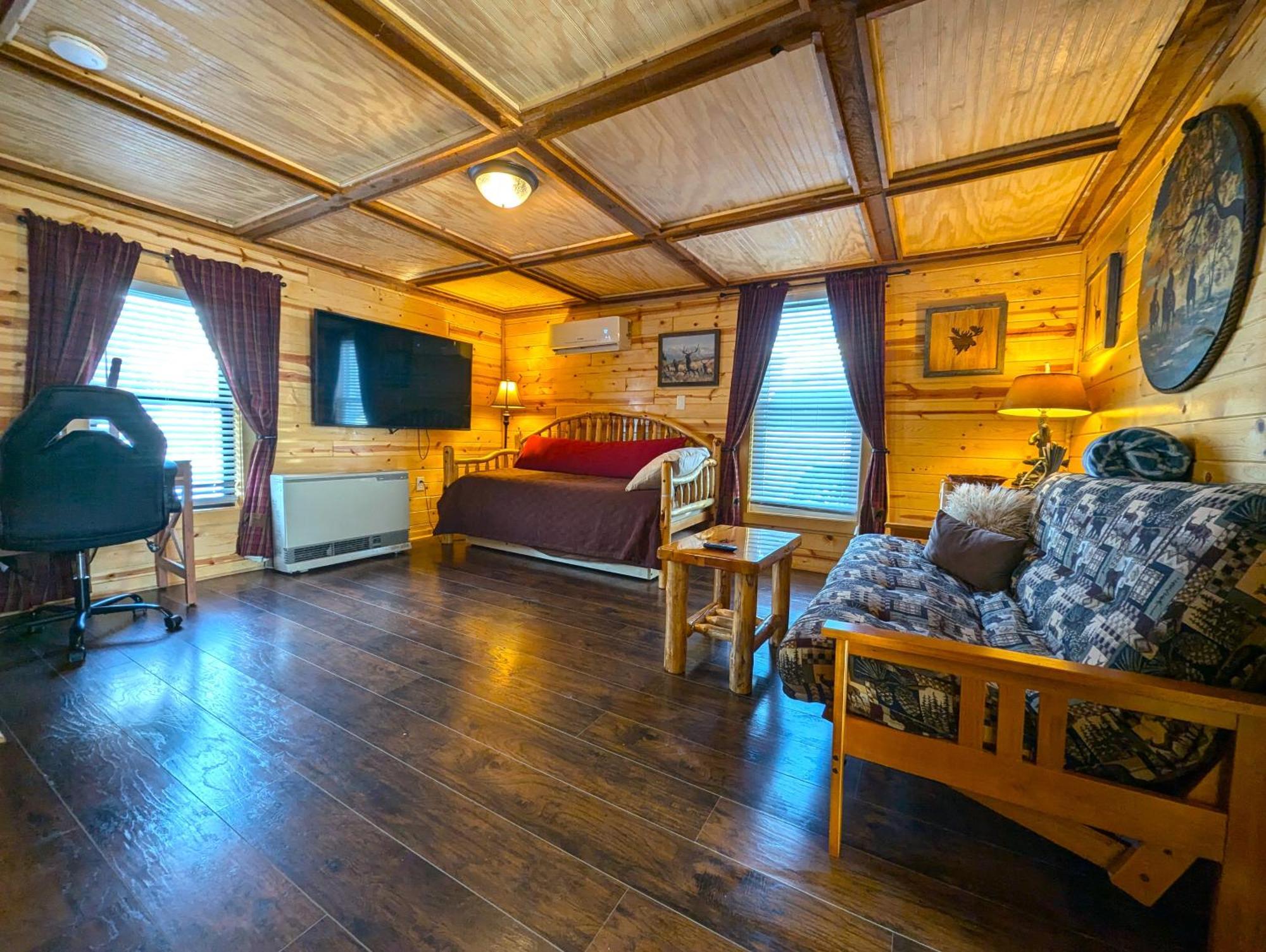 Yellowstone Treasure Guesthouses On The River ガーディナー エクステリア 写真