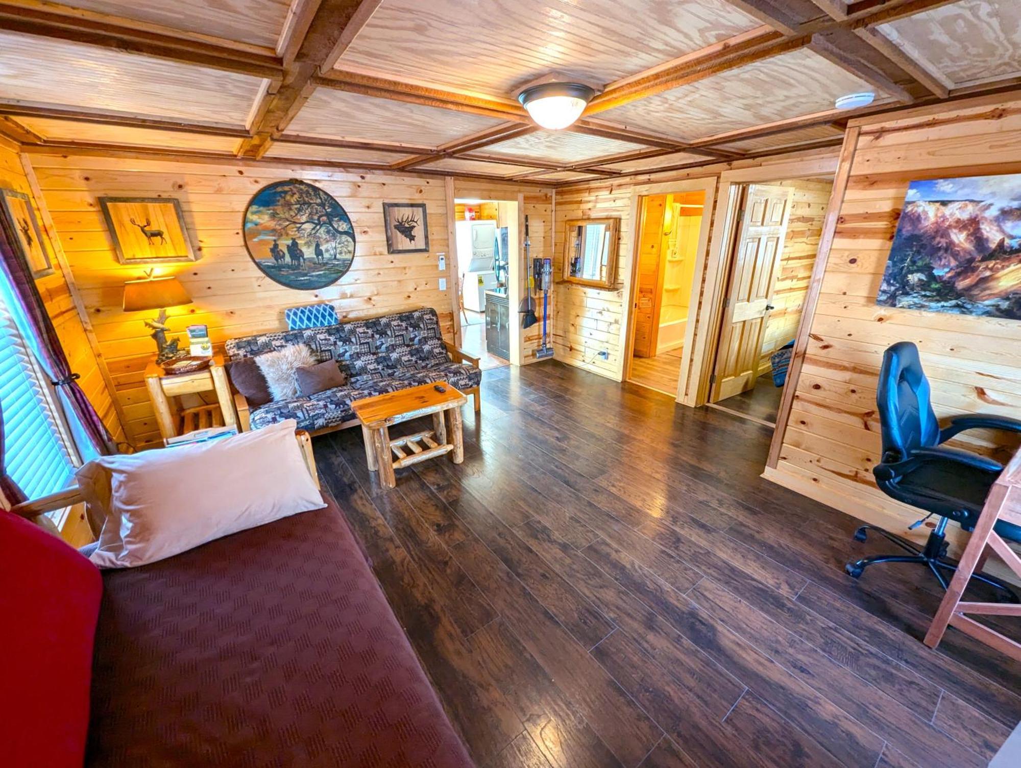 Yellowstone Treasure Guesthouses On The River ガーディナー エクステリア 写真
