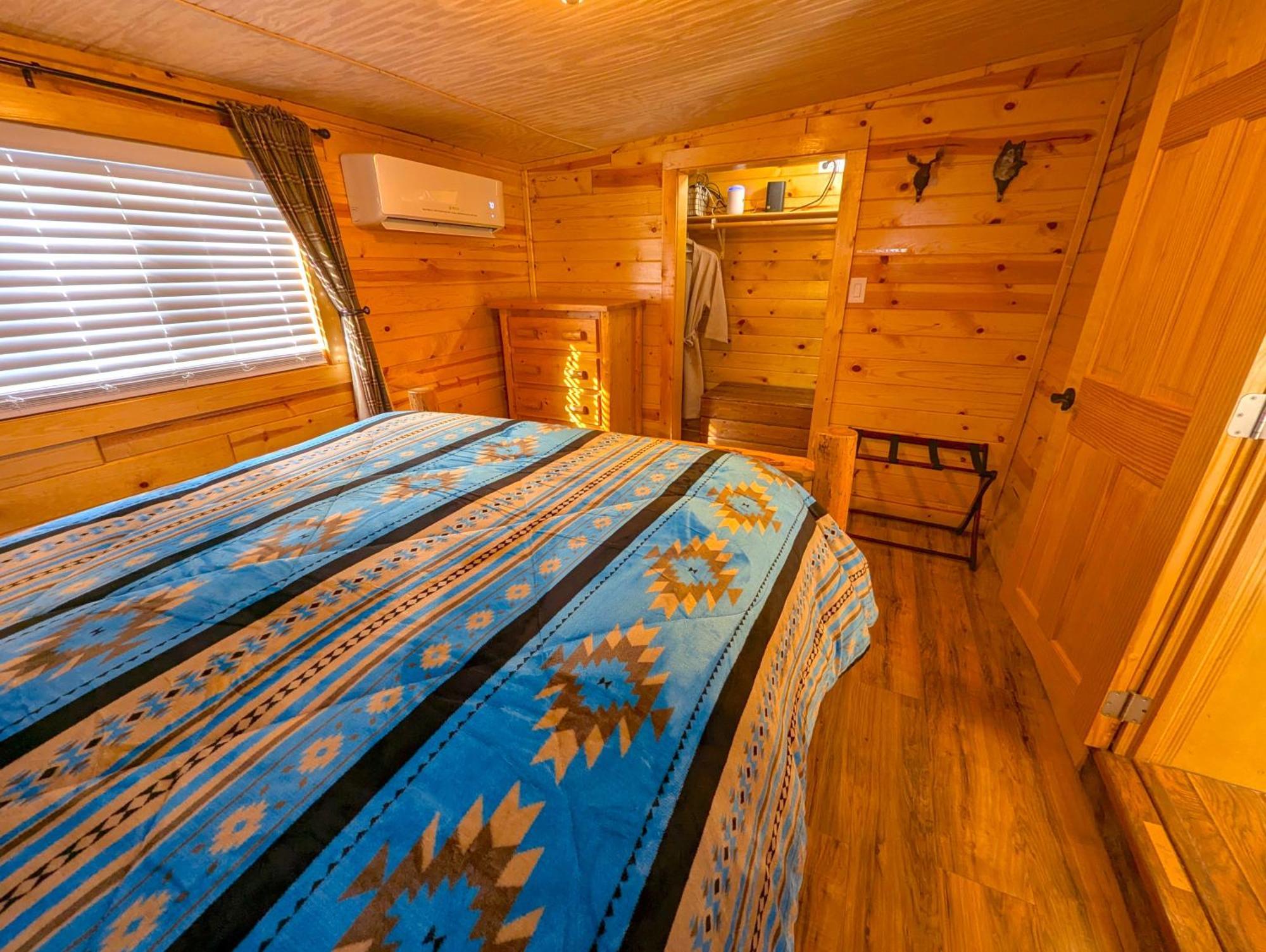 Yellowstone Treasure Guesthouses On The River ガーディナー エクステリア 写真