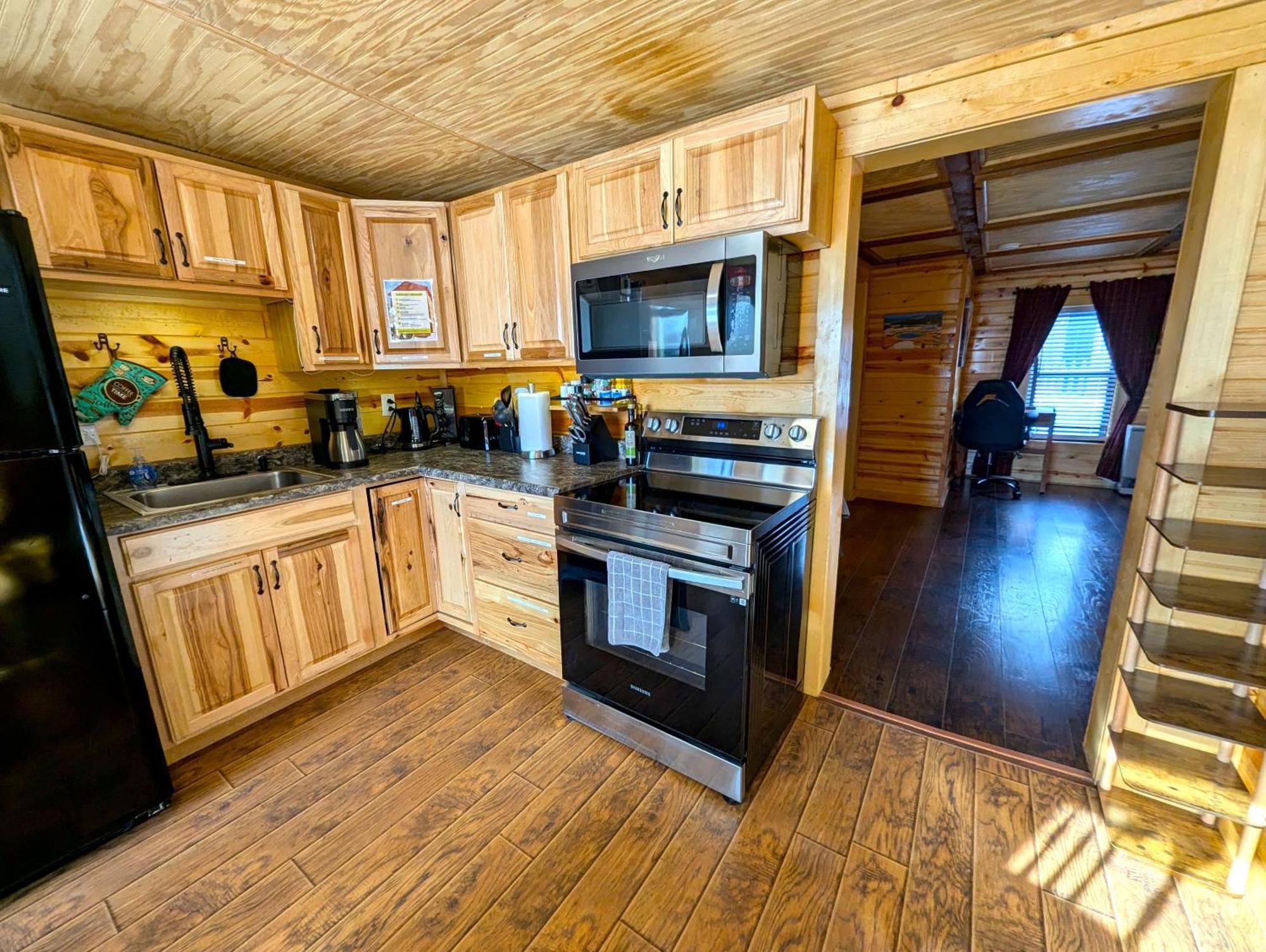 Yellowstone Treasure Guesthouses On The River ガーディナー エクステリア 写真